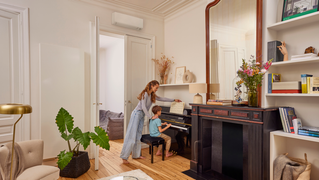 Daikin-Perfera-wall-piano-FTXM60-16-9-hr.jpg