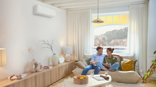 Daikin-Sensira-livingroom-light-FTXF-E-16-9-hr.jpg