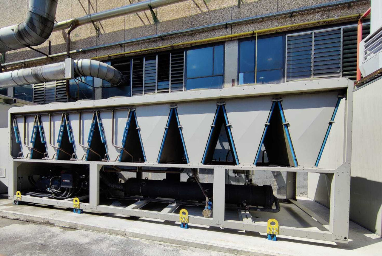 The chiller for which a leak was detected